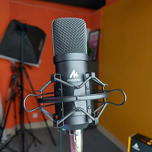 MAONO AU-A04 USB Microphone Combo Setup, Plug & Play USB Cardioid Podcast Condenser Microphone With Professional Sound Chipset For PC Karaoke, YouTube, Gaming Recording