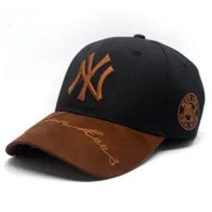 New York Yankees Velvet Embroidery Logo Curved Visor Cap